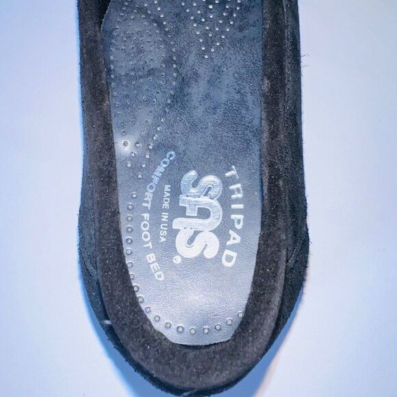 SAS Lara Slip-on Loafer Black Suede with Silver Buckle Women's 5.5 M - Picture 9 of 11